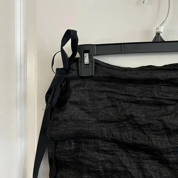 La Petite S***** Textured Skirt Size 38 Color Gray Black - Picture 2 of 6